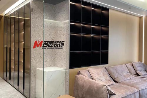 柳州市盛天龍灣現(xiàn)代簡約風(fēng)格三居室裝修案例
